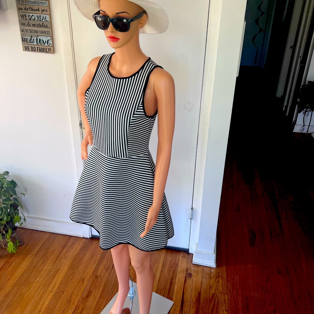 Monteau Los Angeles Black And White Striped Women Dress Size M